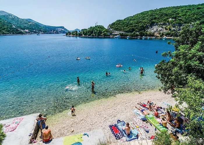 빌라 Stone Bliss With Private Pool, Near Dubrovnik